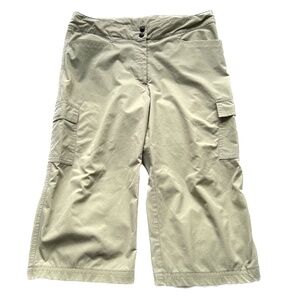 Tilley Cargo Crop Pants Pale Green Nylon Size 36 Lightweight 19" Inseam